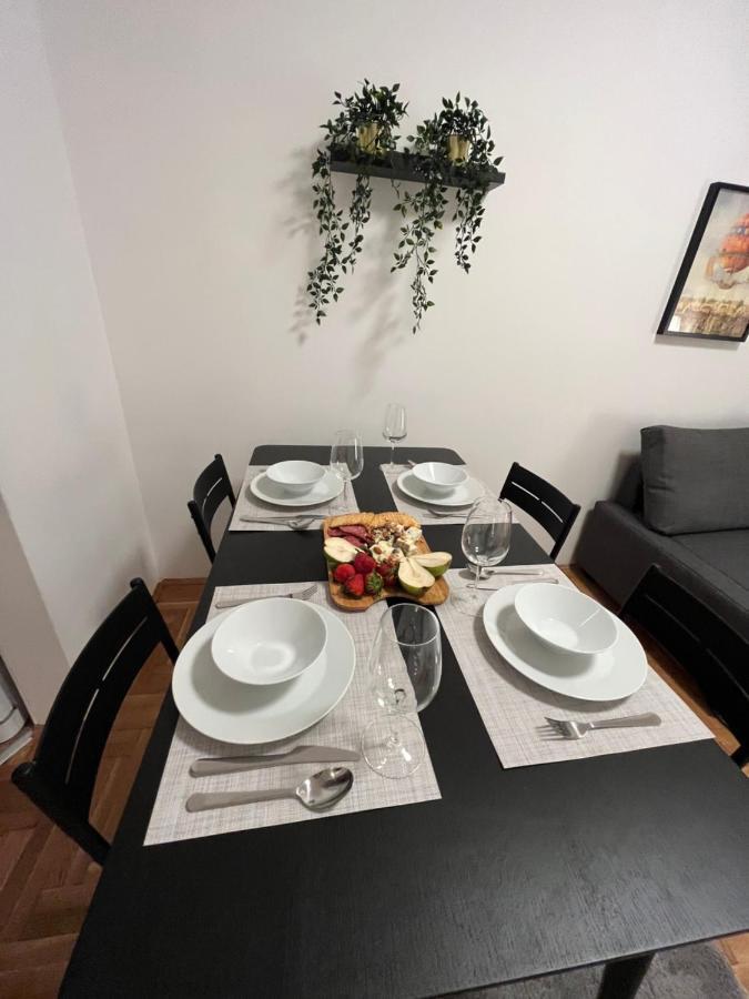 Apartment Ana - City Center Belgrade Extérieur photo